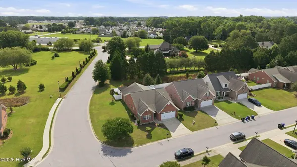 932 Dearborn CT, Winterville, NC 28590