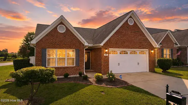 932 Dearborn CT, Winterville, NC 28590