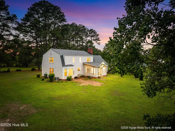 696 Laurie Ellis RD, Winterville, NC 28590