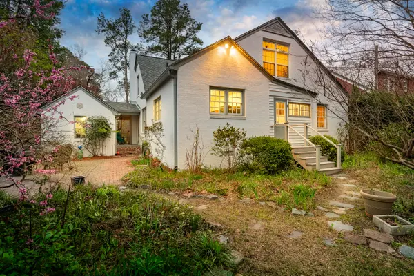 2003 E 5th St, Greenville, NC 27858-2908