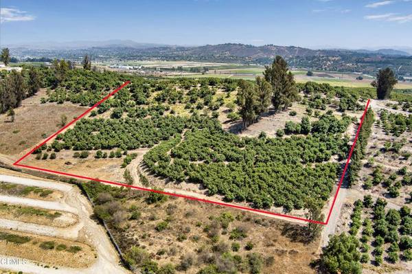 5927 W St Maarten DR, Moorpark, CA 93021