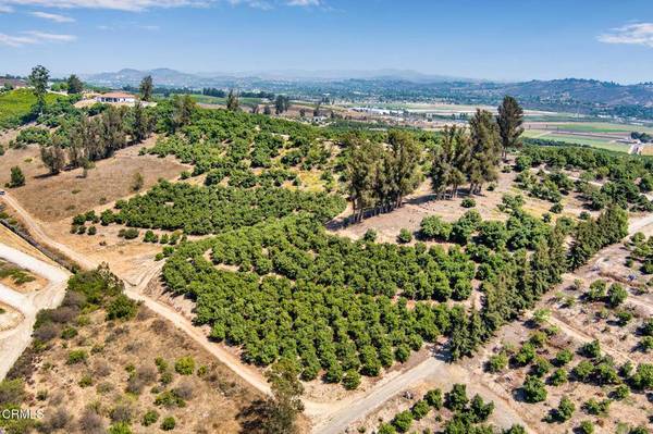 5927 W St Maarten DR, Moorpark, CA 93021