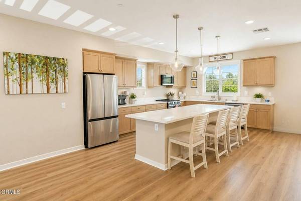 571 Via Chelsea, Camarillo, CA 93012