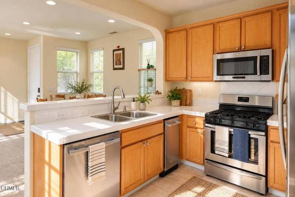 3054 Nimes LN, Oxnard, CA 93036