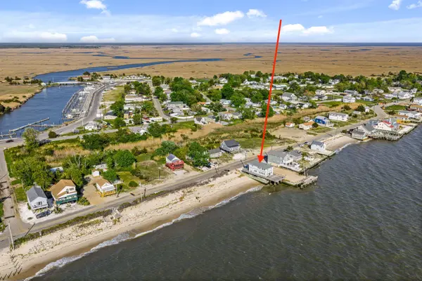 94 Delaware Avenue, Fortescue, NJ 08321