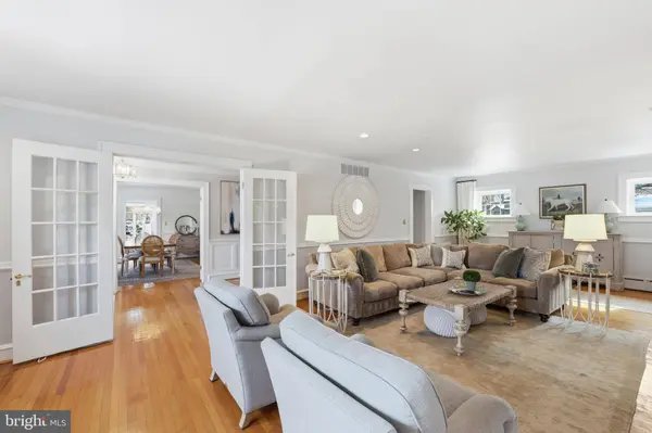 104 TREATY ELM LN, Haddonfield, NJ 08033