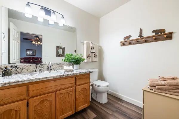 39398 Robin, Bass Lake, CA 93604
