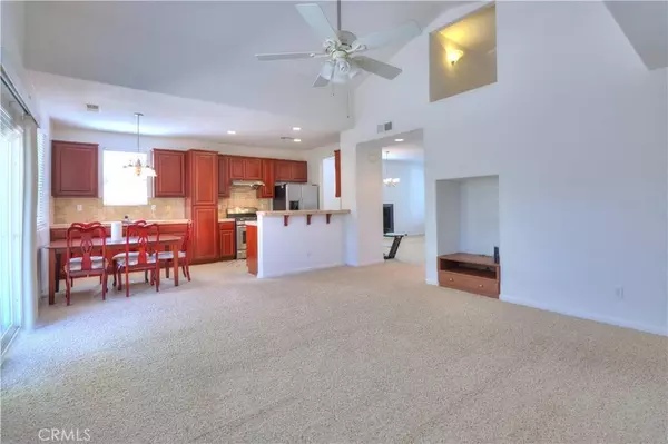 2062 Dunbar WAY, Dinuba, CA 93618