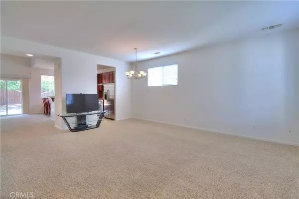 2062 Dunbar WAY, Dinuba, CA 93618