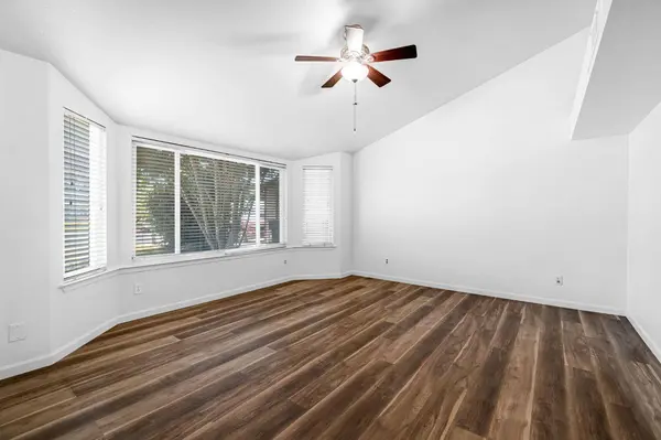1355 Fremont AVE, Clovis, CA 93612