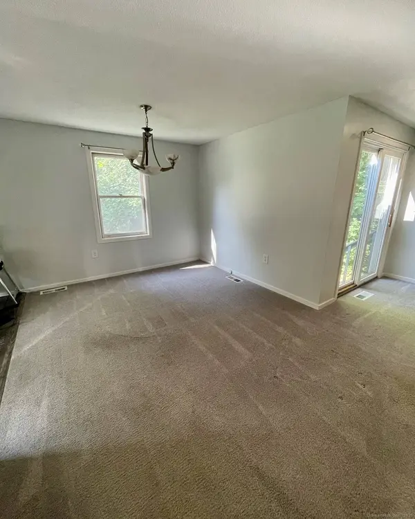 1 Rushford Meade #1, Granby, CT 06035