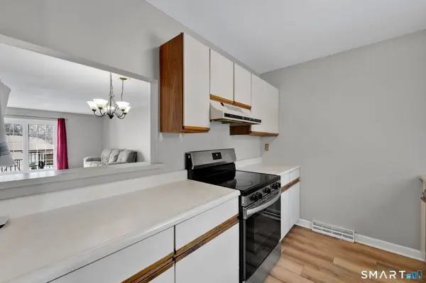 5 The Hamlet #APT D, Enfield, CT 06082
