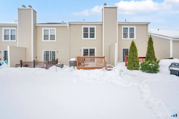 5 The Hamlet #APT D, Enfield, CT 06082