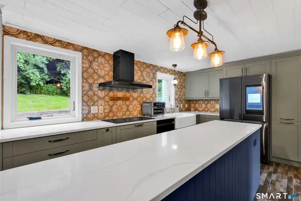 9 Candlewood Lane, Granby, CT 06035
