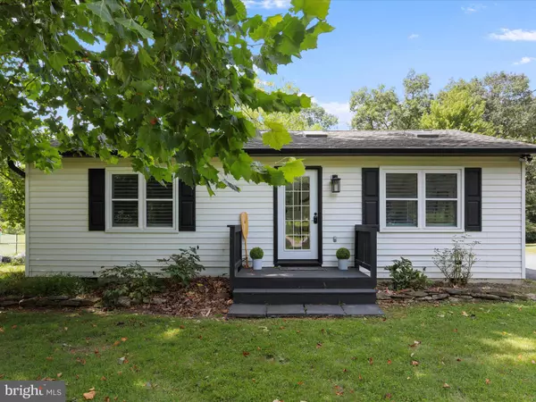 749 HIDDEN HOLLOW, Kearneysville, WV 25430