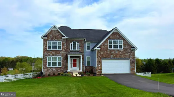 445 HOLLAND DR, Martinsburg, WV 25403