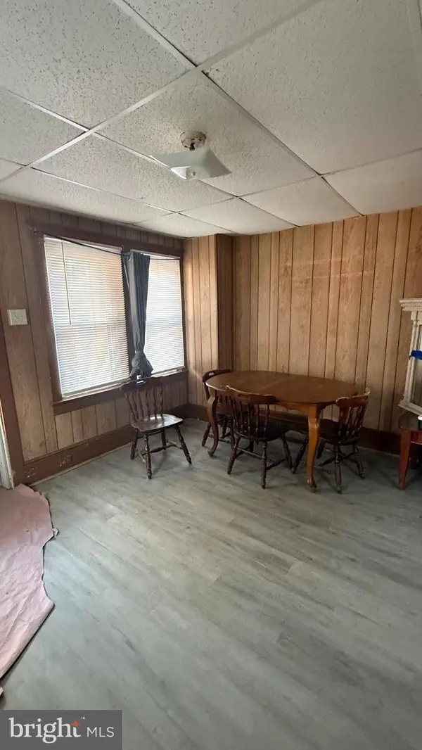 226 N SPRING ST, Martinsburg, WV 25401
