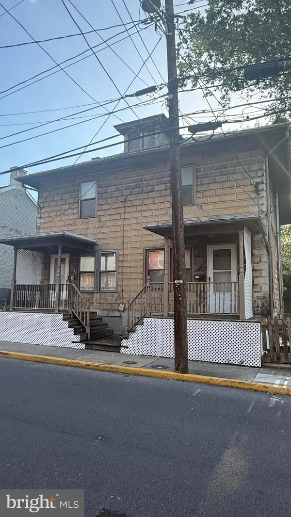 226 N SPRING ST, Martinsburg, WV 25401