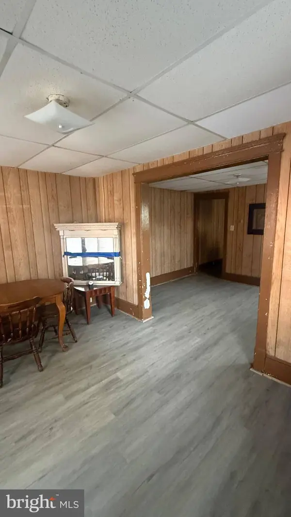 226 N SPRING ST, Martinsburg, WV 25401