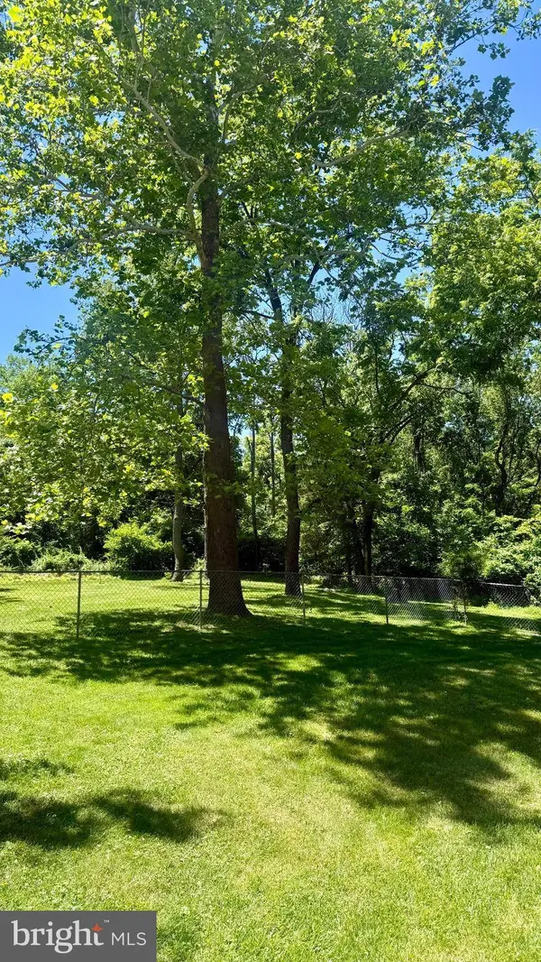 225 MOUNTAIN VIEW DR, Harpers Ferry, WV 25425