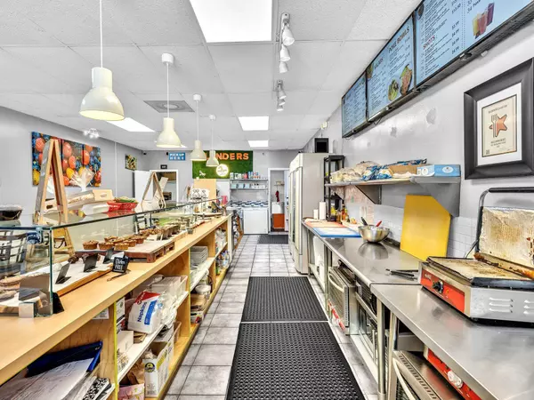 Hallandale Beach, FL 33009