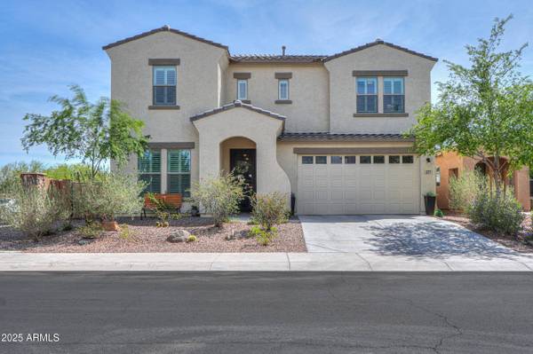 277 W GLACIER BAY Drive, San Tan Valley, AZ 85140