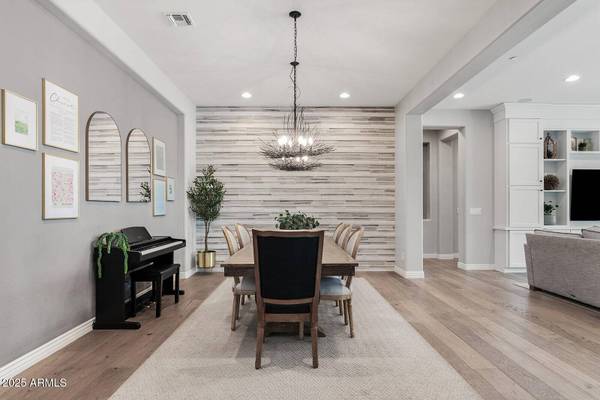 3648 E FARGO Street, Mesa, AZ 85205