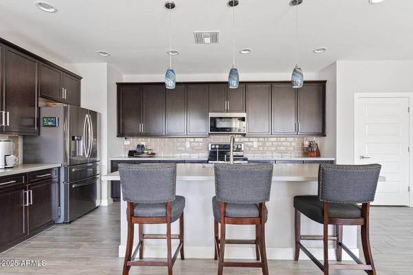 39904 N MADDOX Road, San Tan Valley, AZ 85140