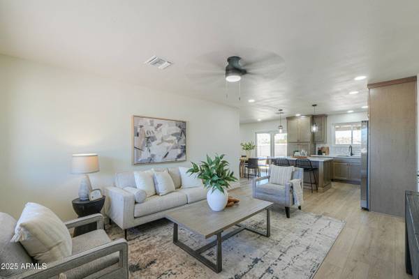 6502 E RUSTIC Drive, Mesa, AZ 85215