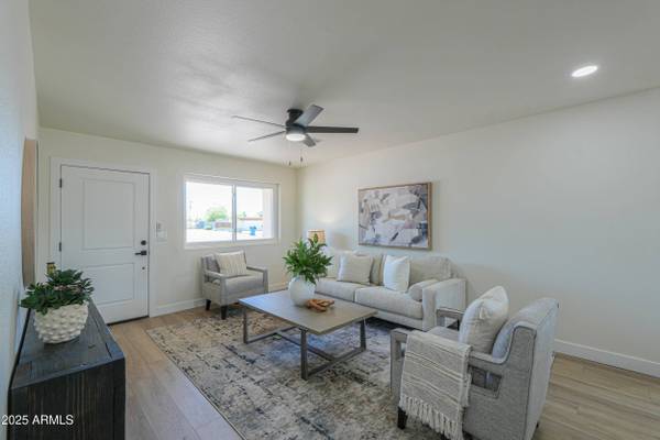 6502 E RUSTIC Drive, Mesa, AZ 85215