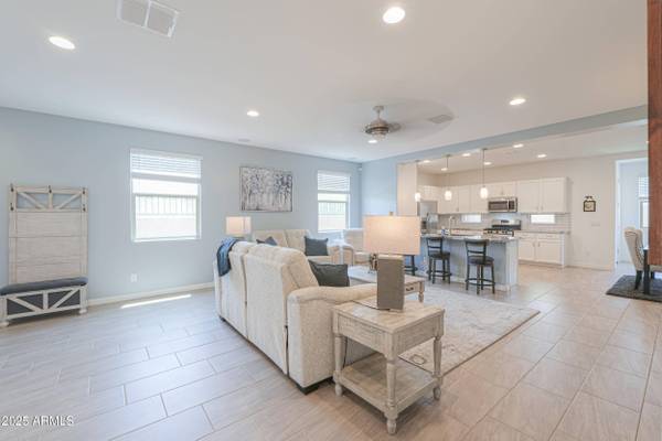 2929 E MOHAVE Lane, Apache Junction, AZ 85119