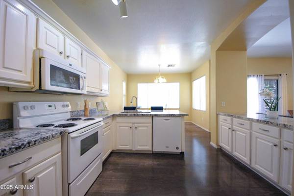 4250 E GAIL Drive, Gilbert, AZ 85296