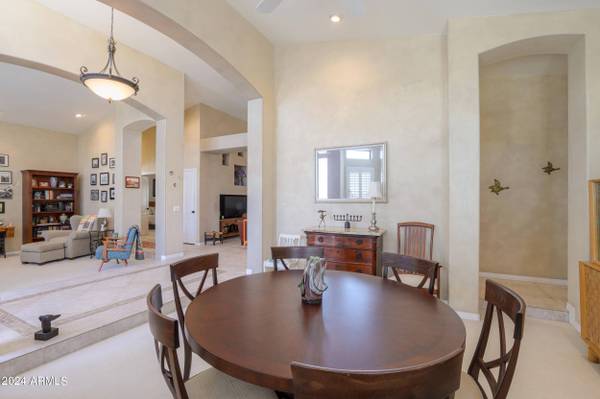 3941 E FARMDALE Avenue, Mesa, AZ 85206