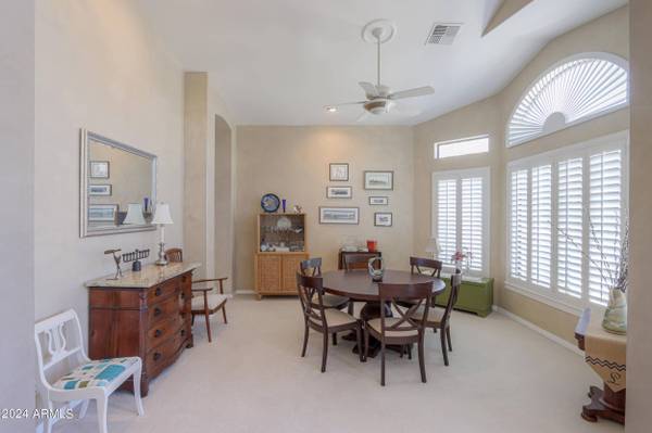 3941 E FARMDALE Avenue, Mesa, AZ 85206