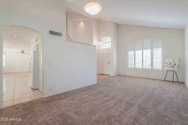 5992 W GAIL Drive, Chandler, AZ 85226