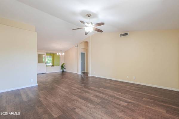 11012 E KIVA Avenue, Mesa, AZ 85209