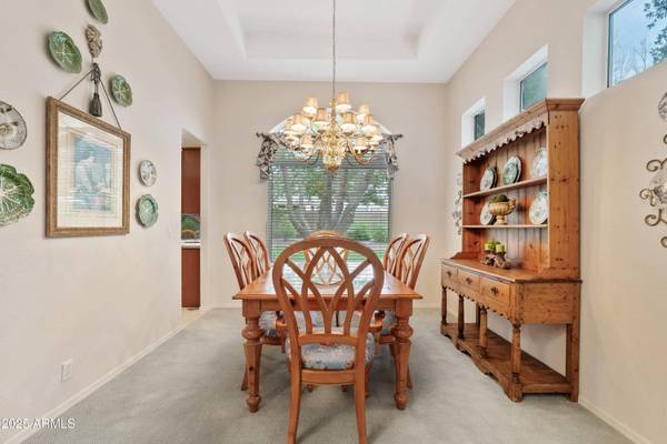 6512 E VIRGINIA Street, Mesa, AZ 85215