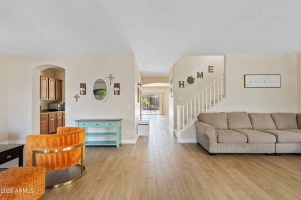 3003 E POWELL Way, Gilbert, AZ 85298