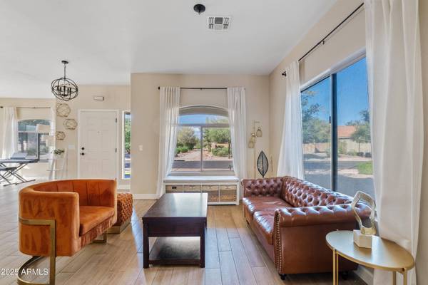 3003 E POWELL Way, Gilbert, AZ 85298