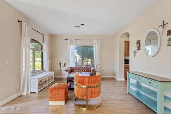 3003 E POWELL Way, Gilbert, AZ 85298