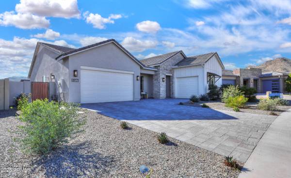 4917 W ROGERS Pass, San Tan Valley, AZ 85144