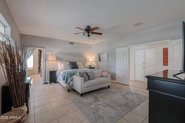 4038 E GLENCOVE Street, Mesa, AZ 85205