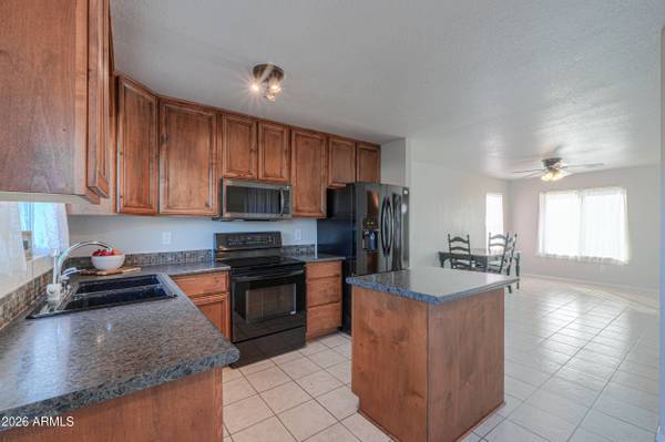 1214 E HEARNE Way, Gilbert, AZ 85234