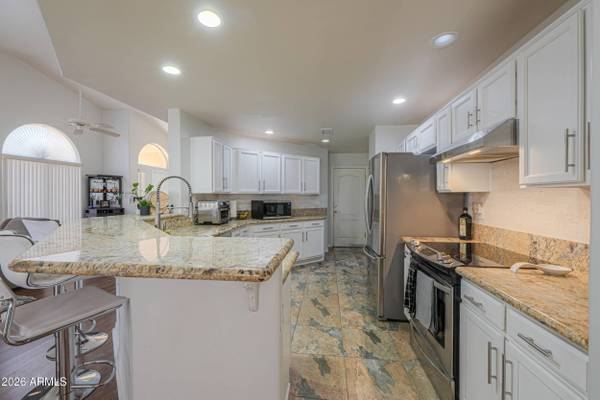 5830 E MCKELLIPS Road #27, Mesa, AZ 85215