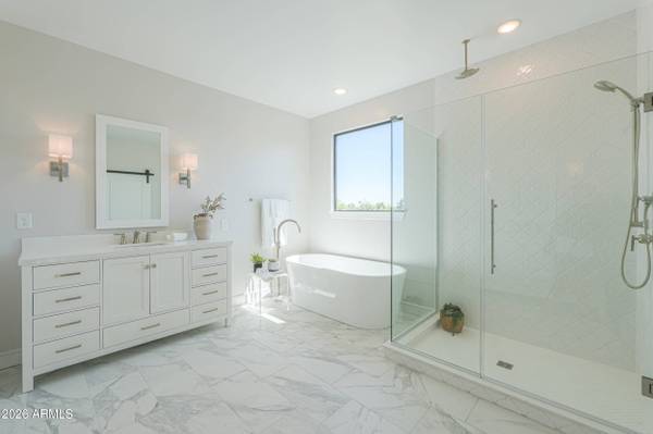 2431 W LOS ARBOLES Place, Chandler, AZ 85224