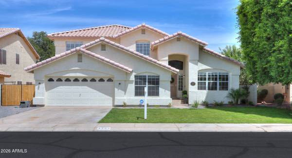 4266 E MILLBRAE Lane, Gilbert, AZ 85234