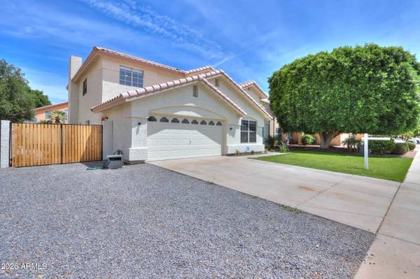 4266 E MILLBRAE Lane, Gilbert, AZ 85234
