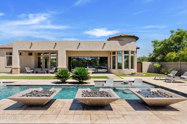 3325 E KNOLL Street, Mesa, AZ 85213
