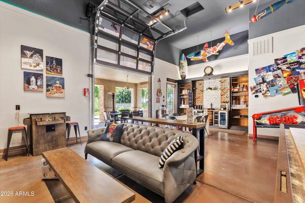 3325 E KNOLL Street, Mesa, AZ 85213