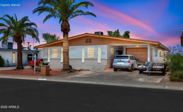 2152 N MIDDLECOFF Drive, Mesa, AZ 85215